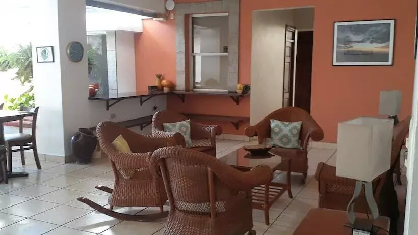 Fotos del hotel El Almendro:  13