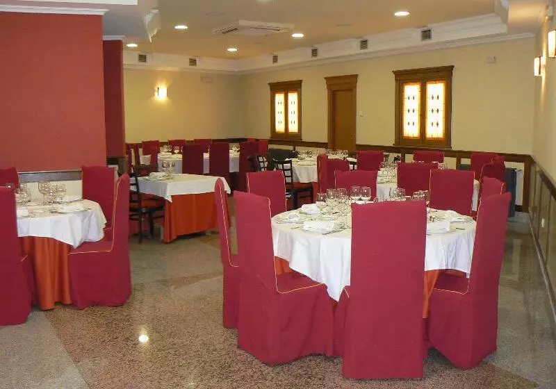 Fotos del hotel Ii Castillas ávila:  13