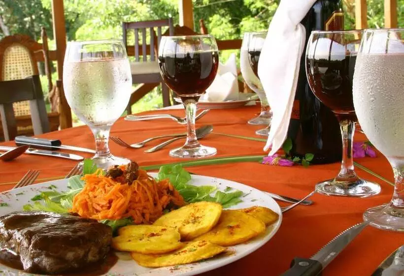 Fotos del hotel Manatus:  15