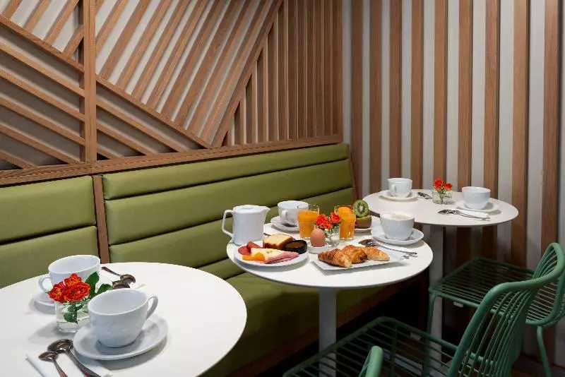 Fotos del hotel Quality Hotel & Suites Bercy Bibliothèque By Happyculture:  7