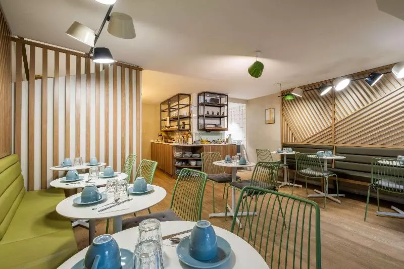 Fotos del hotel Quality Hotel & Suites Bercy Bibliothèque By Happyculture:  22