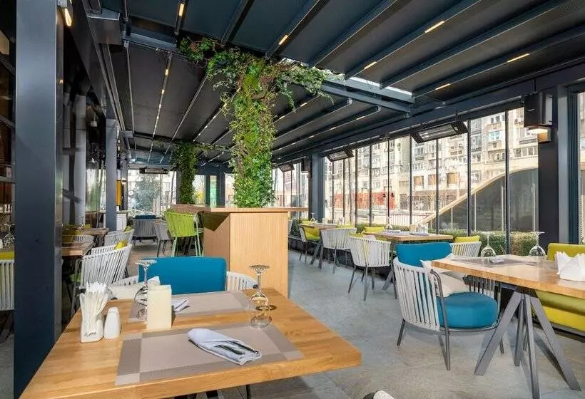 Fotos del hotel Holiday Inn Bucharest  Times, An Ihg:  9