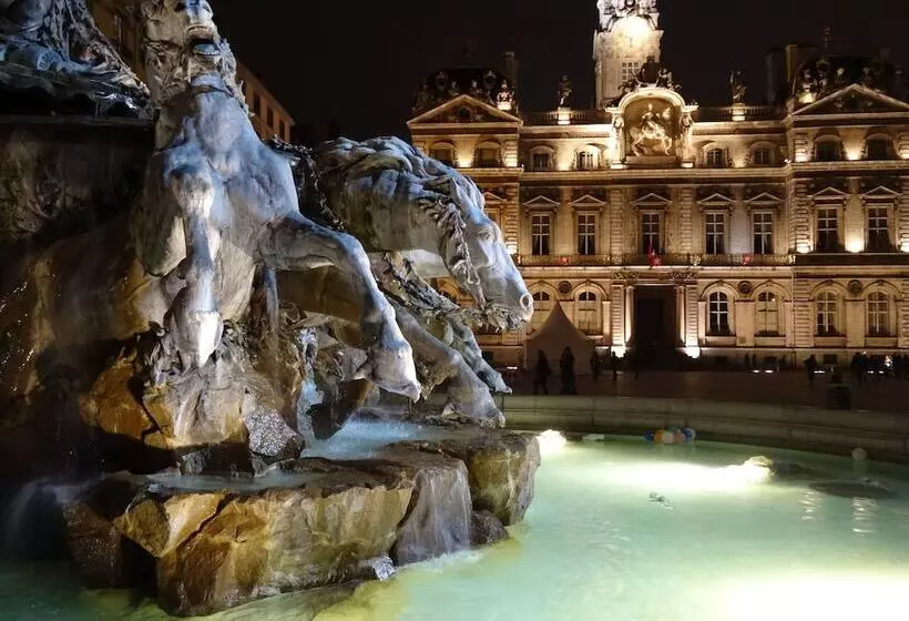 Fotos del hotel Crowne Plaza Lyon Parc De La Tête D'or:  4