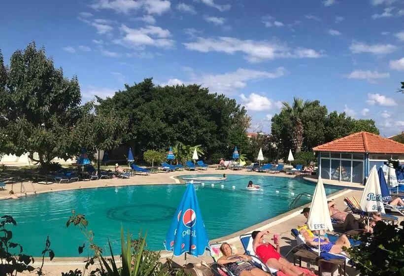 Fotos del hotel Sempati:  3