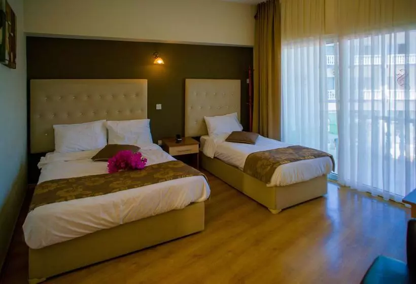 Fotos del hotel Sempati:  19