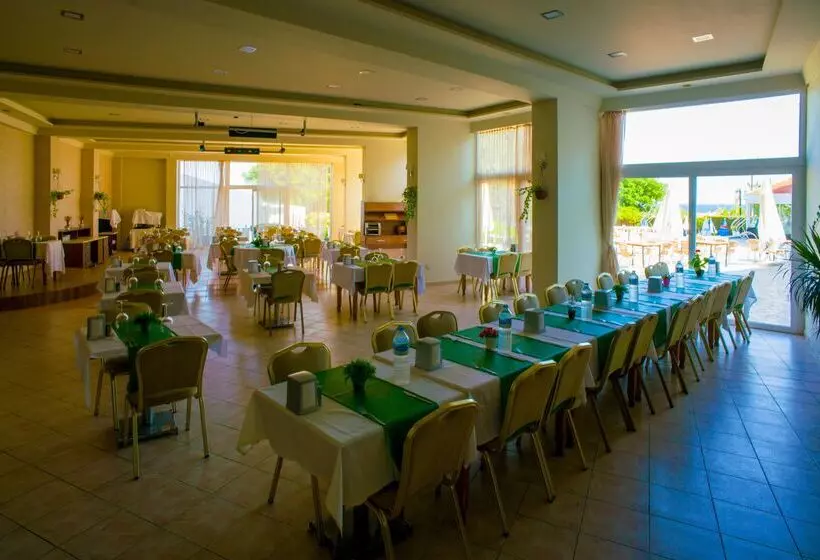 Fotos del hotel Sempati:  10