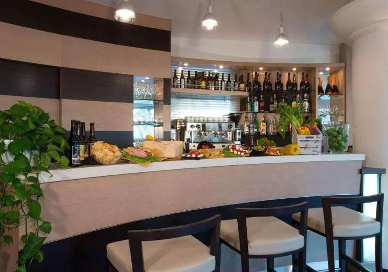 Fotos del hotel Cdh Hotel La Spezia:  18