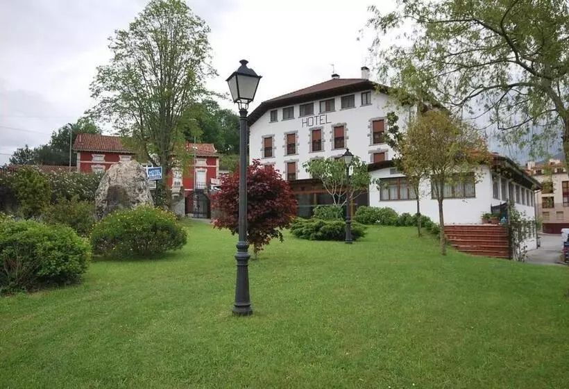 Fotos del hotel Hotel El Tilo:  21