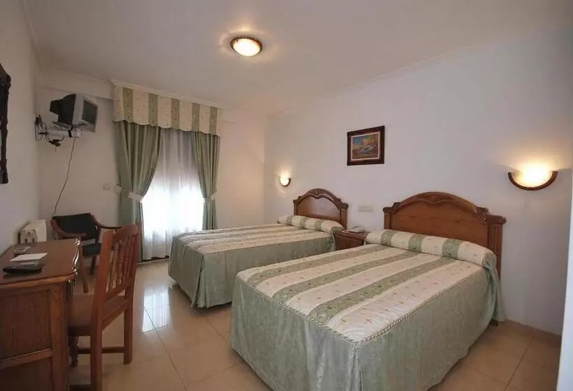 Fotos del hotel Hotel El Tilo:  15