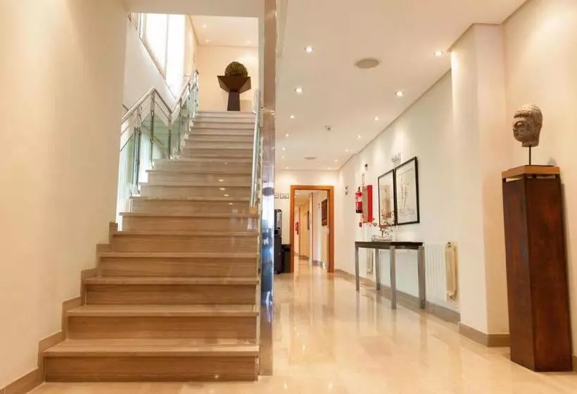 Fotos del hotel Leflet Valme:  1