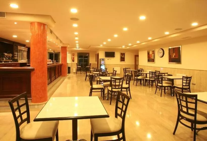 Fotos del hotel Leflet Valme:  4