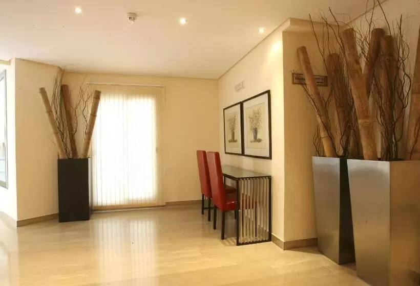 Fotos del hotel Leflet Valme:  9