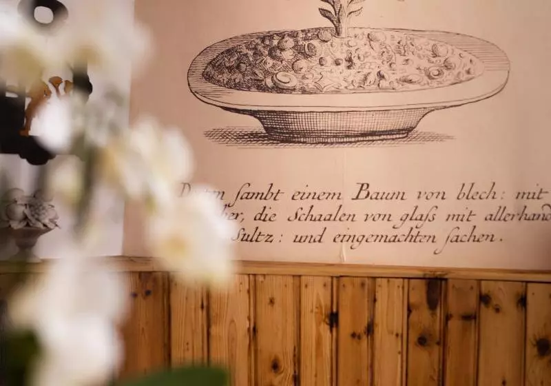 Fotos del hotel Small Luxury Hotel Goldgasse:  2