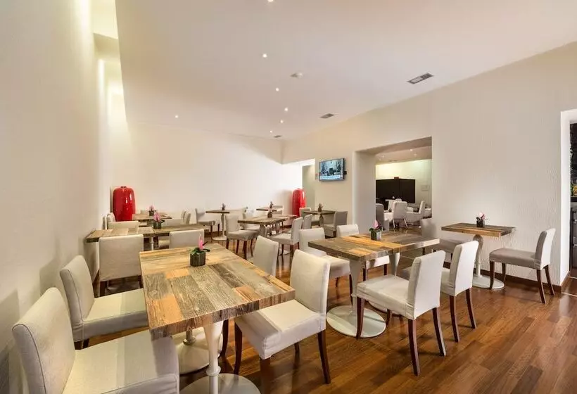 Fotos del hotel Townhouse 70:  6