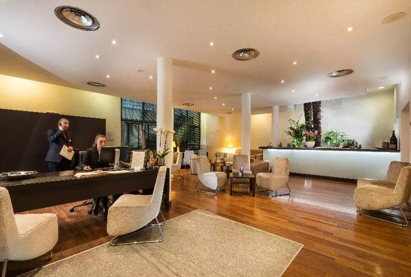 Fotos del hotel Townhouse 70:  4