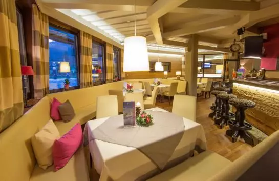 Fotos del hotel Interstar:  16