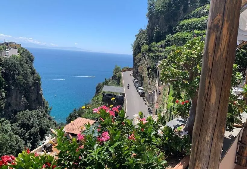 Fotos del hotel La Pergola:  19