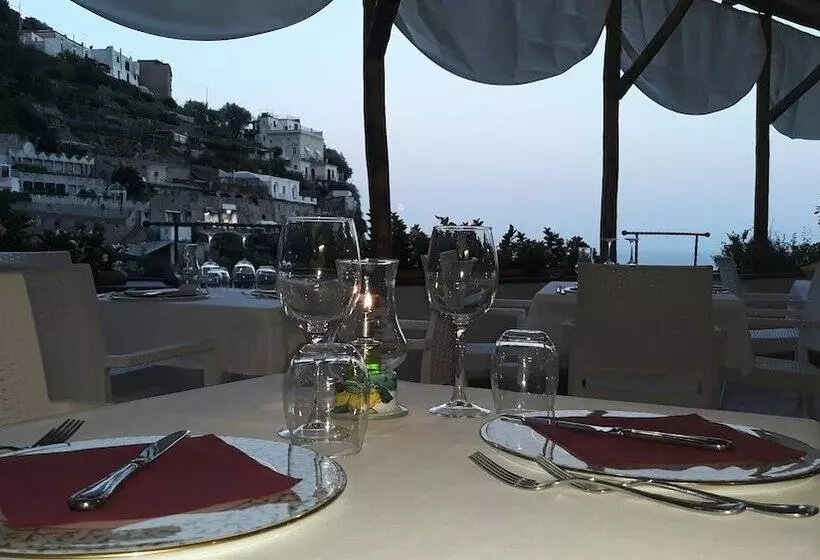 Fotos del hotel La Pergola:  17