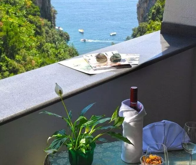 Fotos del hotel La Pergola:  25