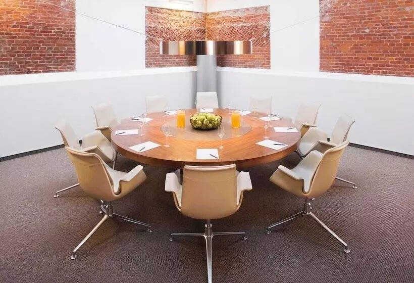 Fotos del hotel Mövenpick Hotel Hamburg:  6