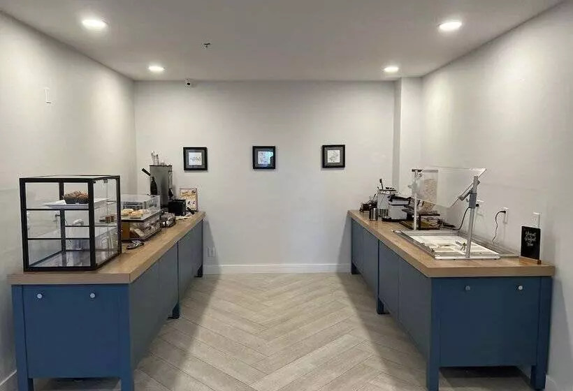 Fotos del hotel Staybridge Suites - Calgary Airport, An Ihg:  2