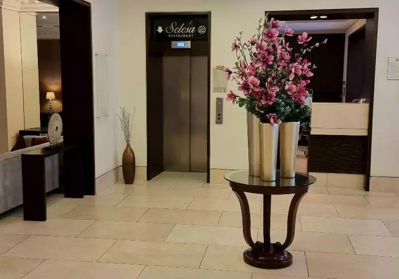 Fotos del hotel The Park City Grand Plaza Kensington:  4