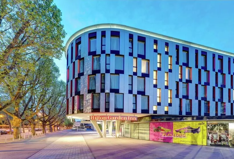 Fotos del hotel Hilton Garden Inn Stuttgart Neckarpark:  6