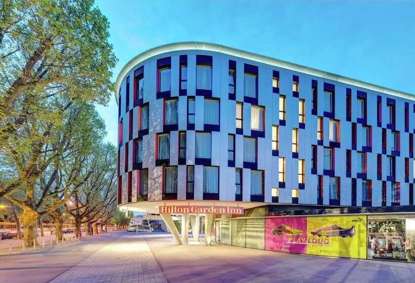 Hilton Garden Inn Stuttgart Neckarpark