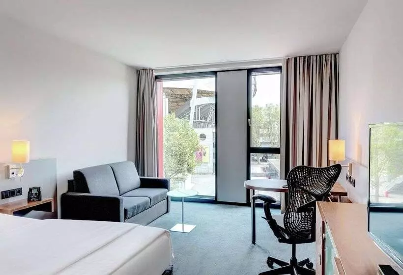 Fotos del hotel Hilton Garden Inn Stuttgart Neckarpark:  25