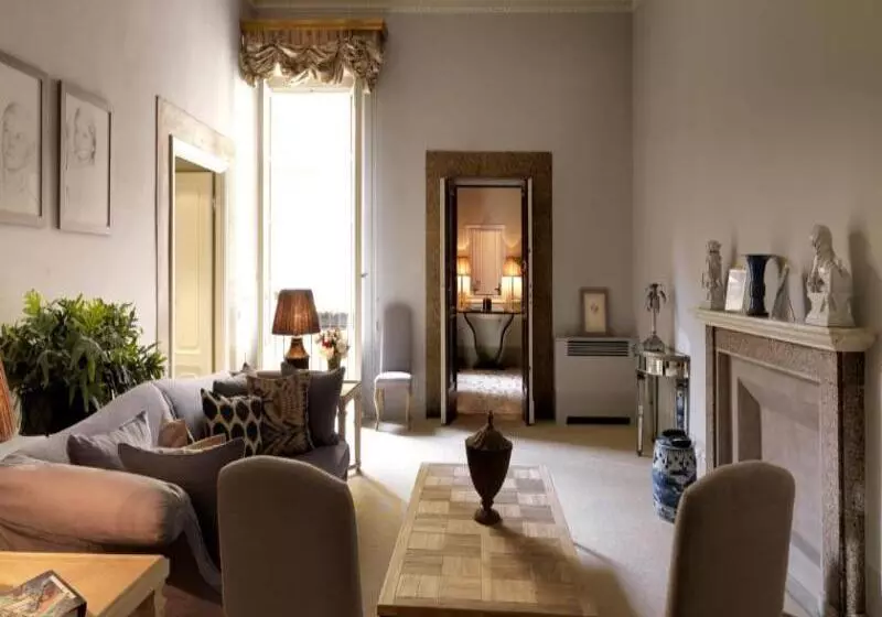 Fotos del hotel Al Palazzo Del Marchese Di Camugliano Residenza D'epoca:  19