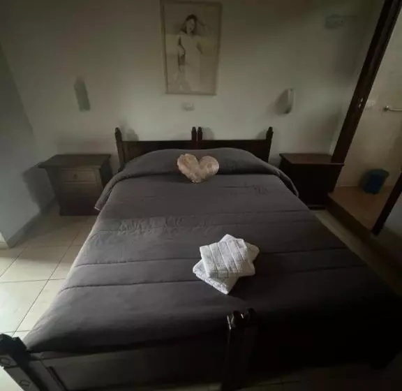 Fotos del hotel Holiday Residence:  12