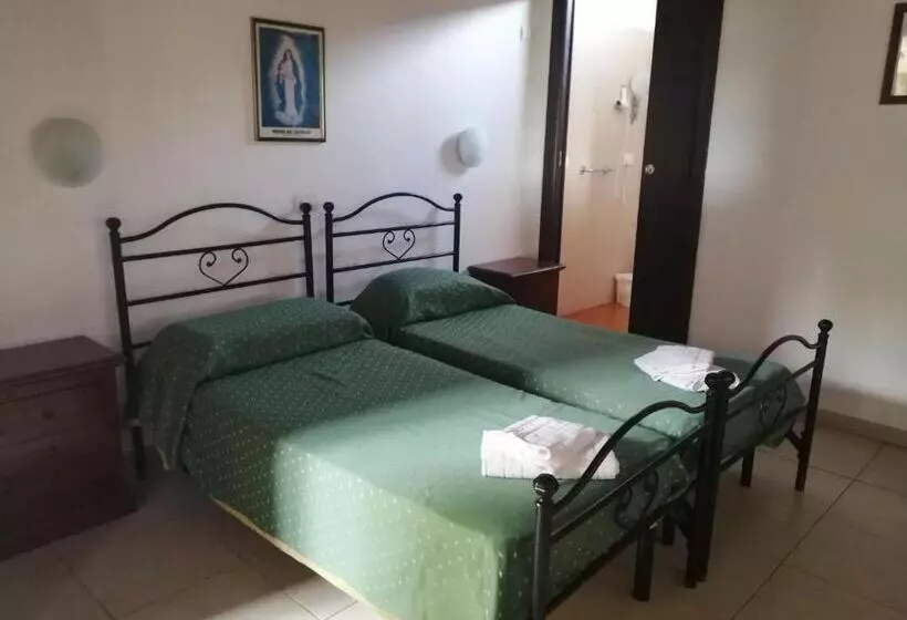 Fotos del hotel Holiday Residence:  6