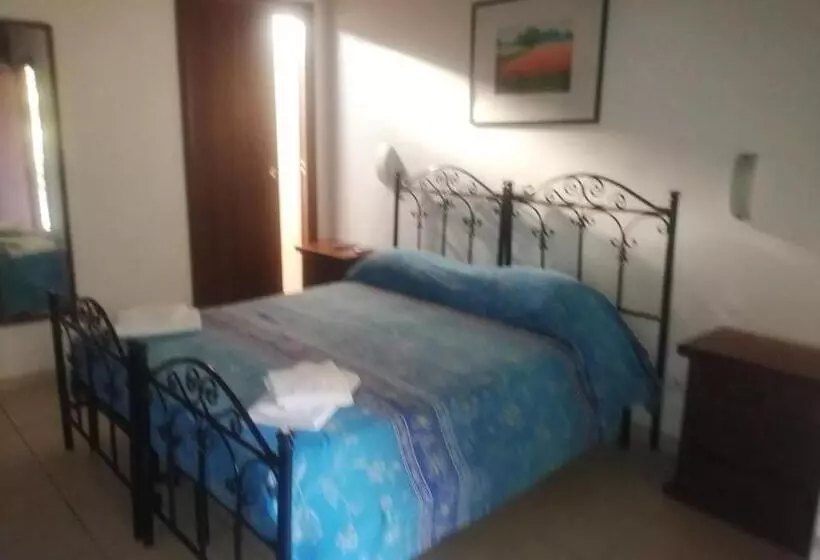 Fotos del hotel Holiday Residence:  21