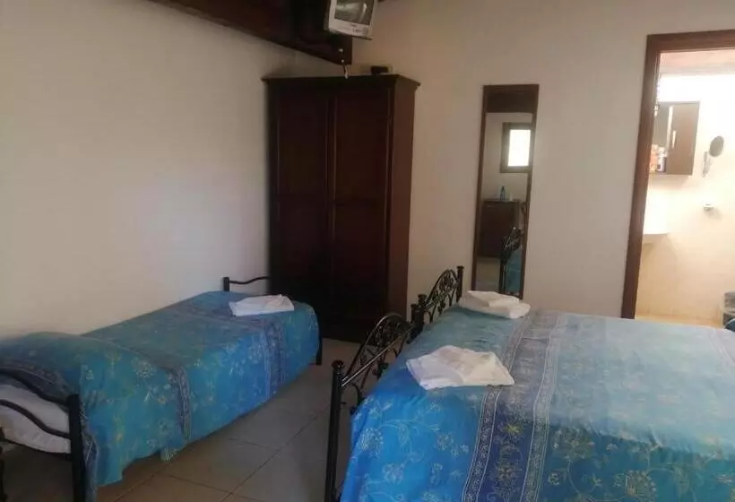 Fotos del hotel Holiday Residence:  17