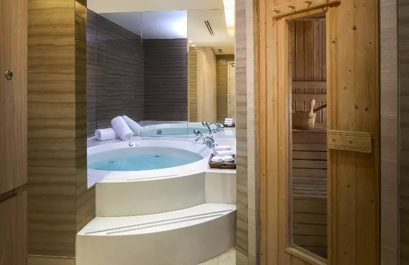 Fotos del hotel Shama Lakeview Asoke:  6