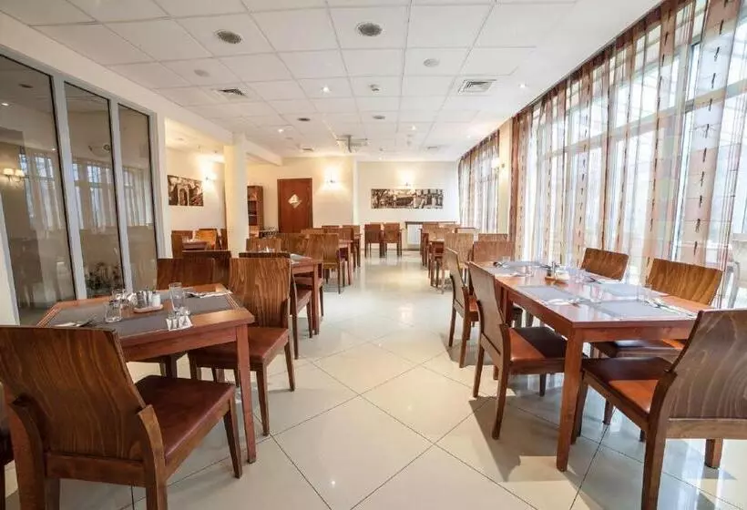 Fotos del hotel Major Budget:  3