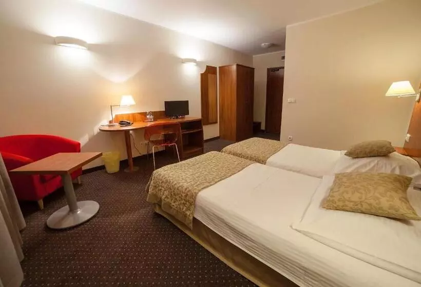 Fotos del hotel Major Budget:  6