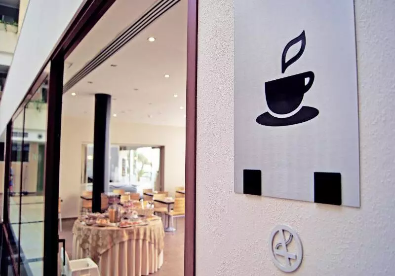 Fotos del hotel Andalussia:  9