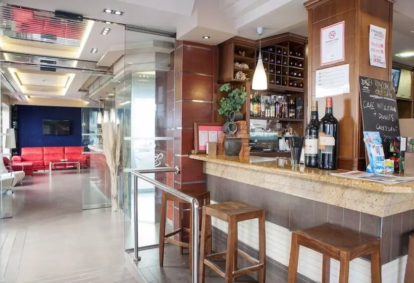 Fotos del hotel Castilla Guerrero:  17