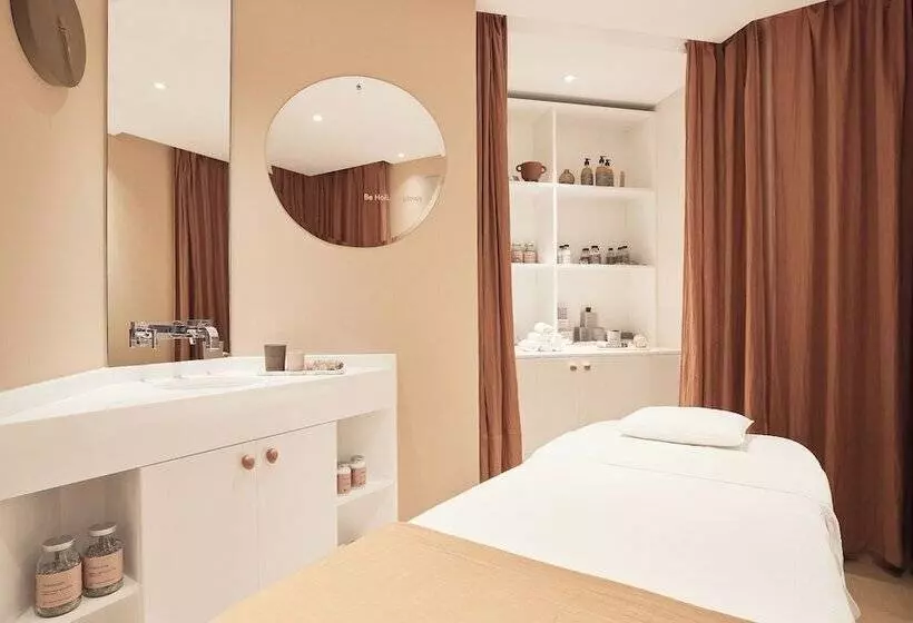 Grand Hôtel Du Palais Royal