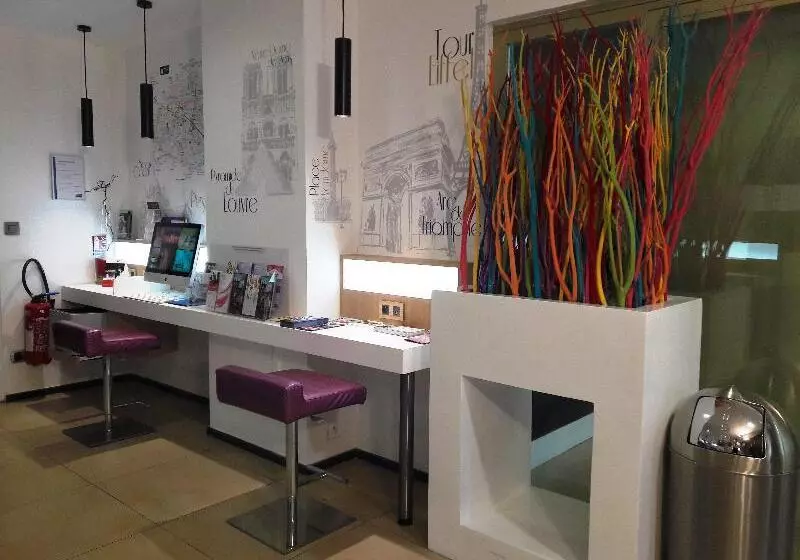 Fotos del hotel Holiday Inn Express Paris-canal De La Villette, An Ihg:  14