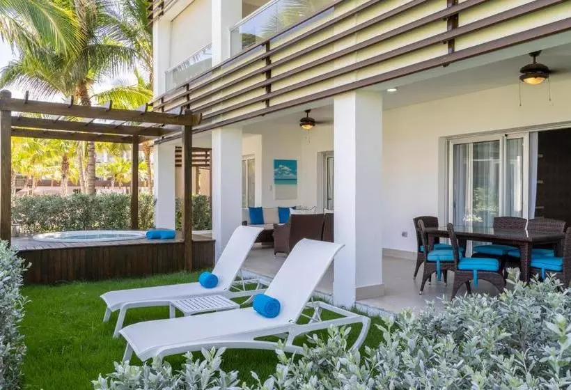 Radisson Blu Punta Cana, An All Inclusive Beach Resort