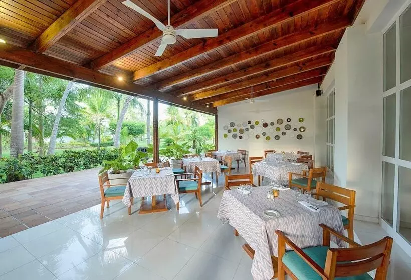 Grand Sirenis Punta Cana Resort & Aquagames - All Inclusive Grand Sirenis Punta Cana Resort & Aquagames - All Inclusive