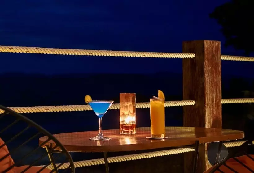 Fotos del hotel Independence Hotel Resort & Spa:  18