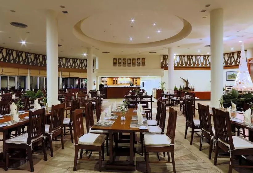 Fotos del hotel Independence Hotel Resort & Spa:  4