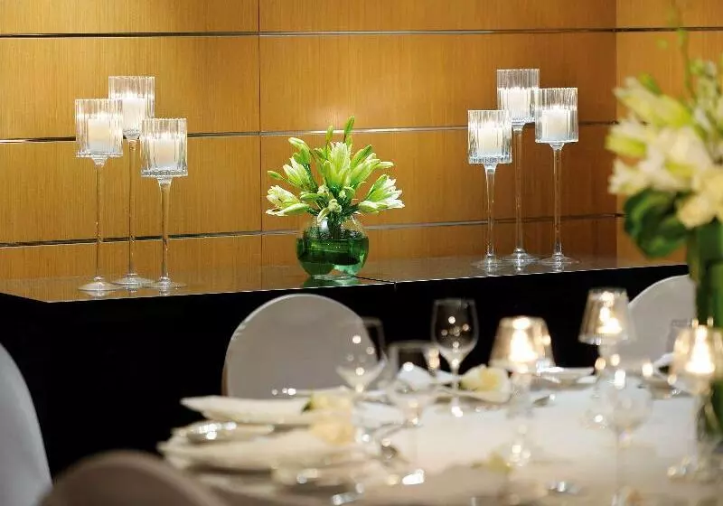 Fotos del hotel Mövenpick Hotel West Bay Doha:  15