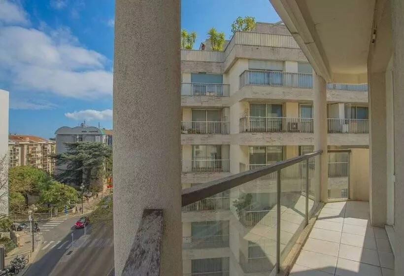 Fotos del hotel Excelsuites Residence:  9