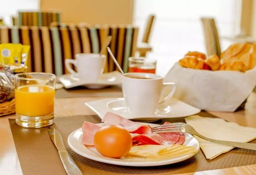 Fotos del hotel Excelsuites Residence:  14