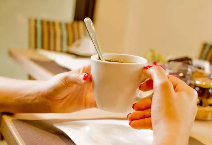 Fotos del hotel Excelsuites Residence:  4