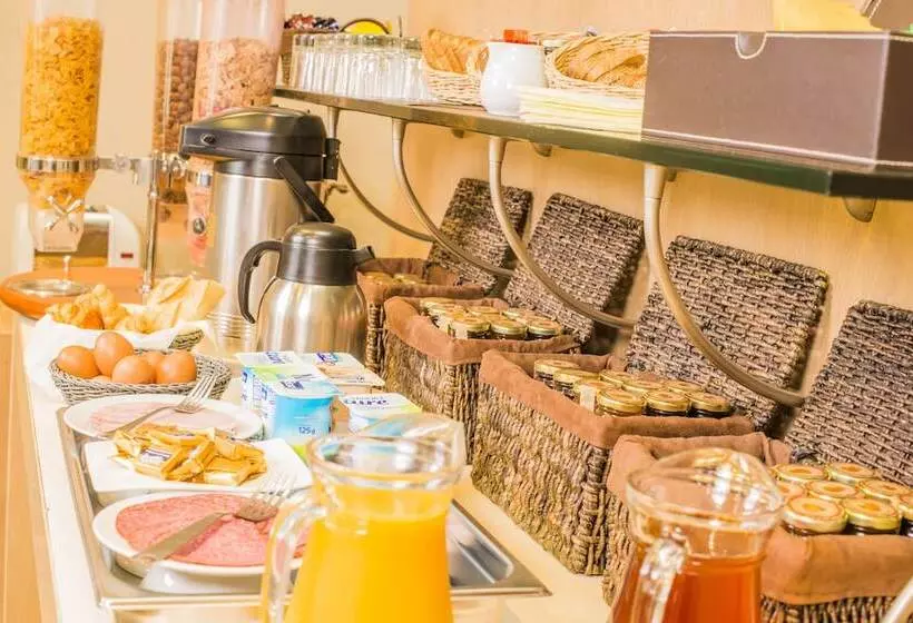 Fotos del hotel Excelsuites Residence:  12